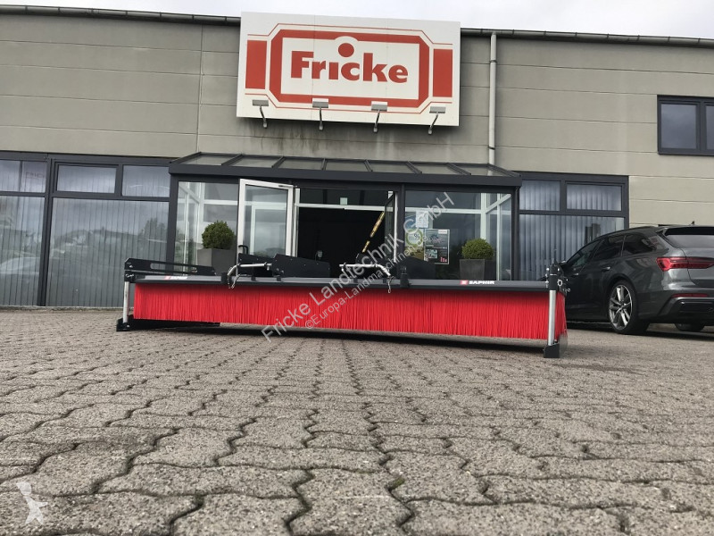 Équipements Kehrbesen KB 28