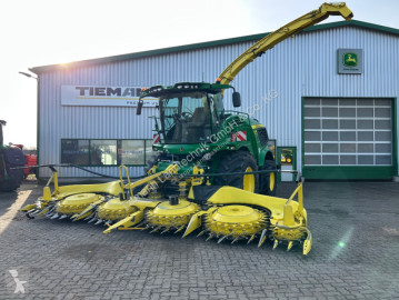 Ensileuse automotrice John Deere