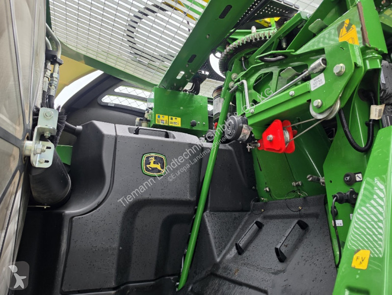 John Deere  8400 mit Kemper 460 Plus silage
