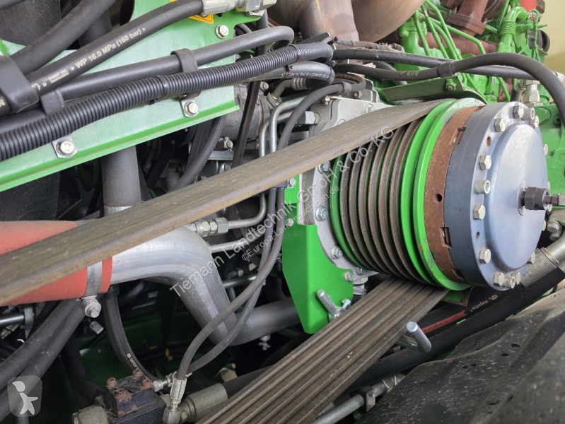 John Deere  8400 mit Kemper 460 Plus silage