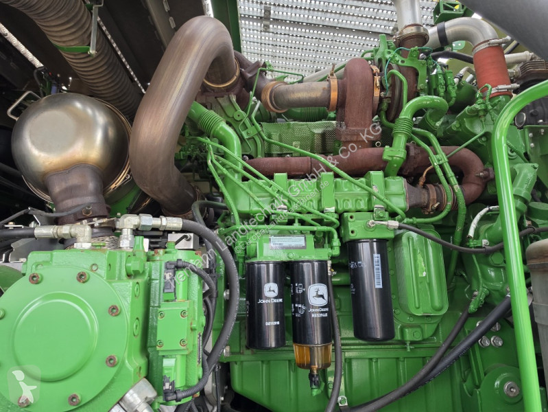 John Deere  8400 mit Kemper 460 Plus silage
