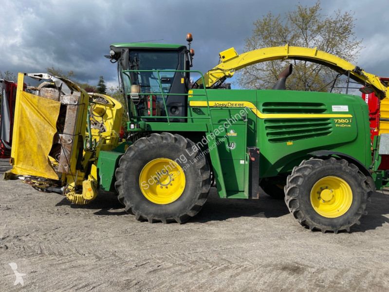 Ensilaje John Deere  7380i ProDrive mit 8 rhg...