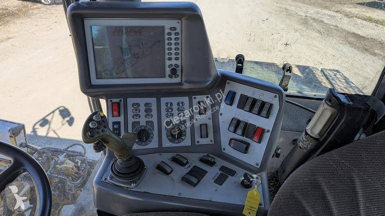 Ropa TIGER V8-3 beet harvester / 6000 MTH...