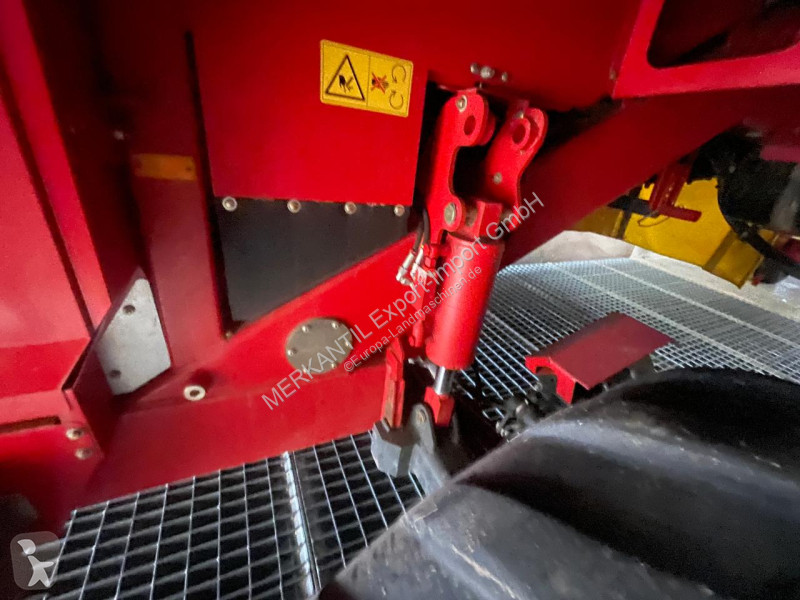 Specialiserade odlingar Grimme  SE 150-60 UB