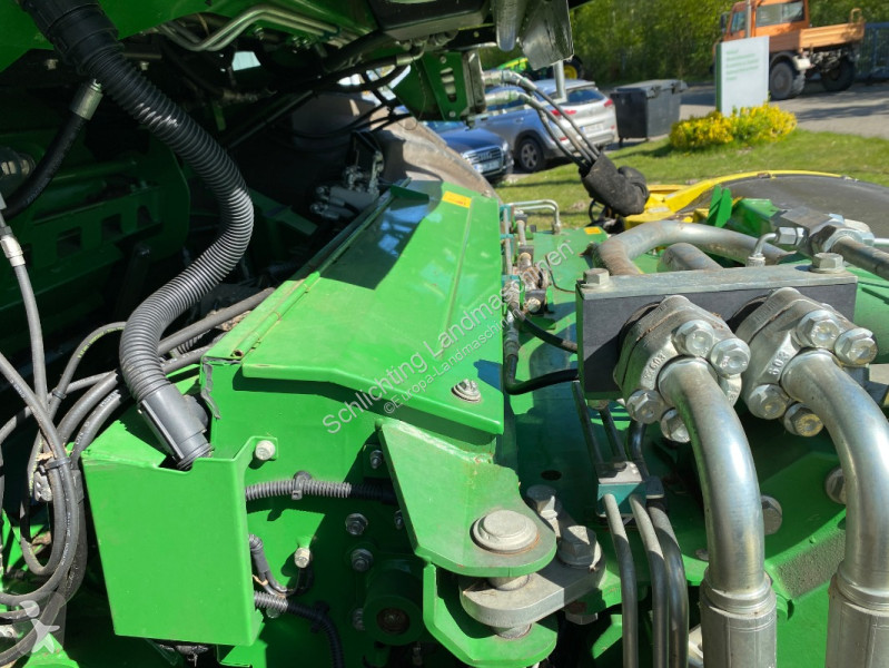 John Deere  9700 i specialised crops
