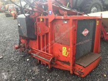 Kuhn Fodder distribution