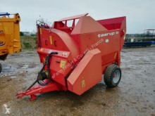 Distribution fourrages Kverneland