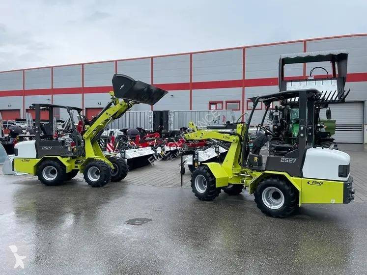 معدات تربية المواشي Fliegl 2527