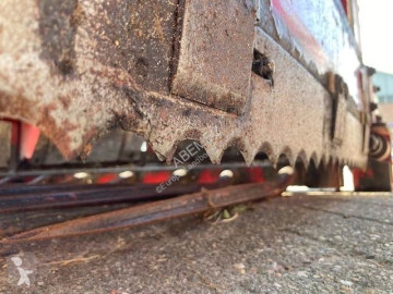 Material de ganadería Trioliet TU170 met Bovenlosser