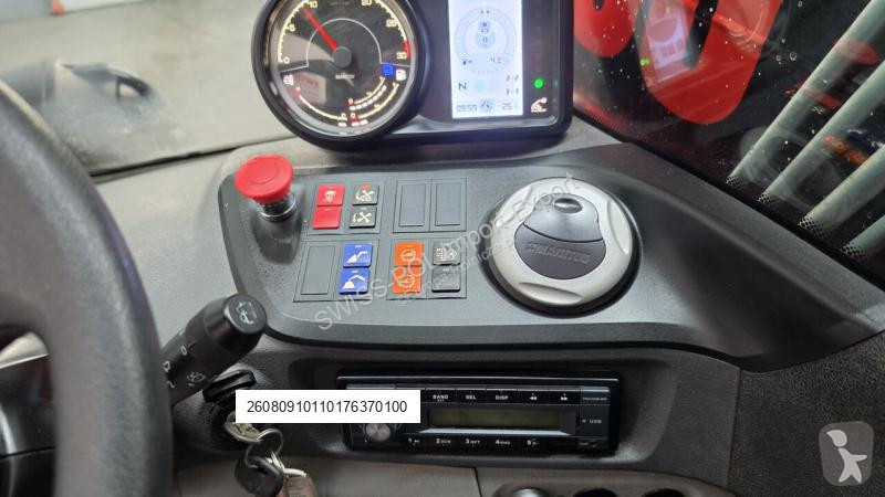 Manitou MLT741-140V+ livestock equipment