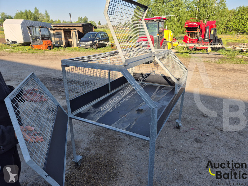 Material för boskapsskötsel  cage