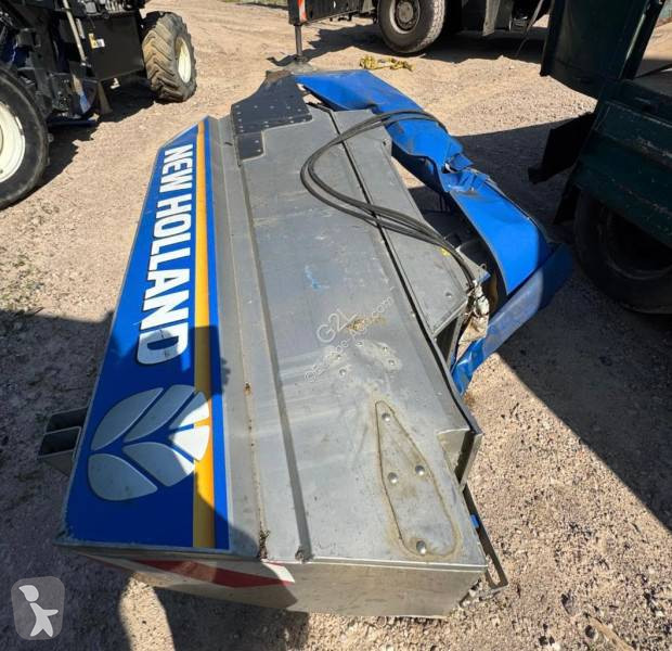 Viti-viniculture New Holland BRAUD 7030L...