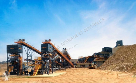 Fabo STATIONARY CRUSHING SCREENG PLANT WITH APRON & WOBBLER FEEDER
