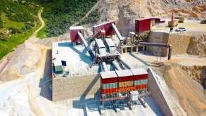 Fabo STATIONARY TYPE 500-700 T/H CRUSHING & SCREENING PLANT concasseur-crible neuf