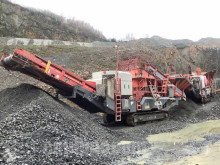 粉碎机、回收机 碎石设备 Sandvik UH440I