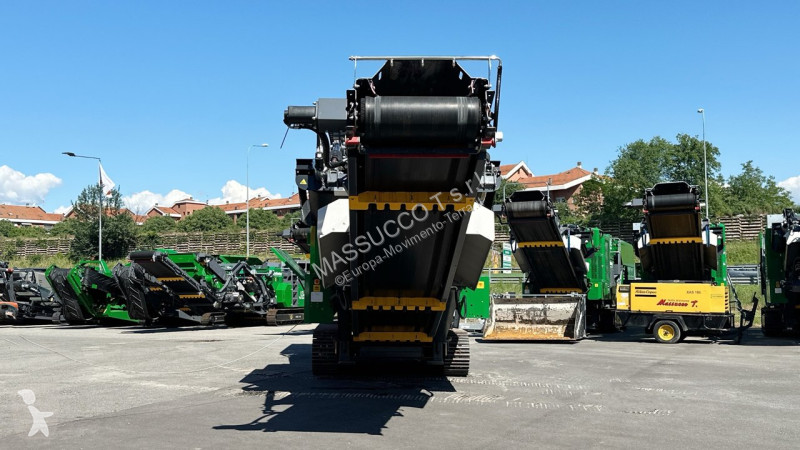 تفتيت، إعادة التدوير McCloskey J40