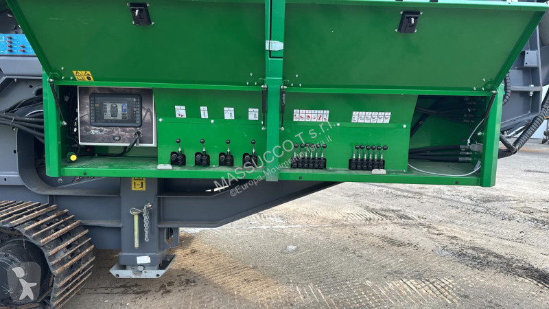 تفتيت، إعادة التدوير McCloskey J50