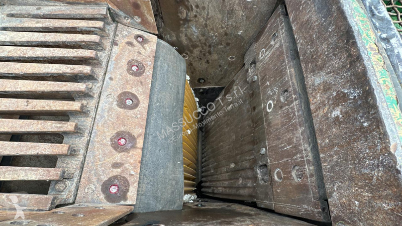 تفتيت، إعادة التدوير McCloskey J40V2