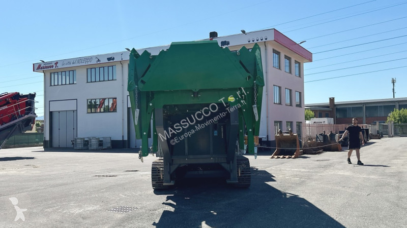 تفتيت، إعادة التدوير McCloskey J40