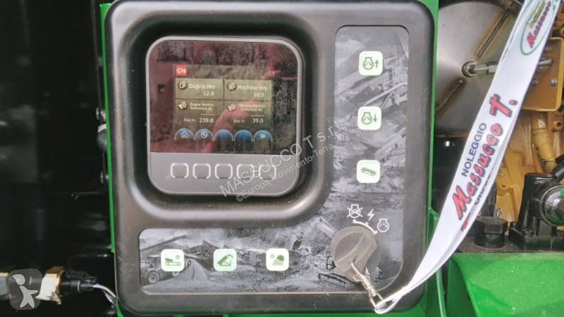تفتيت، إعادة التدوير McCloskey TS4065 V2