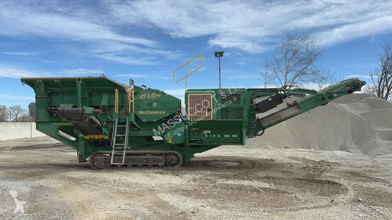 تفتيت، إعادة التدوير McCloskey J40V2