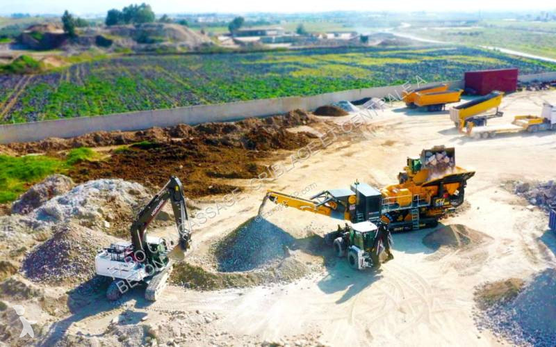 Breken, recyclen Fabo  CONCASSEUR À MÂCHOIRES...