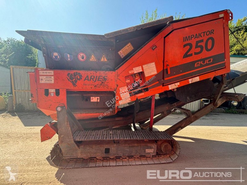 Breken, recyclen  Impaktor 250