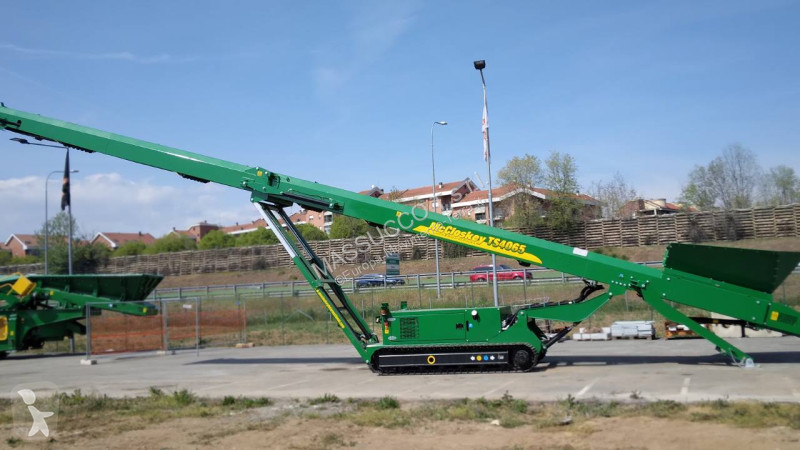 تفتيت، إعادة التدوير McCloskey TS4065 V2