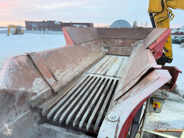 Terex waste shredder