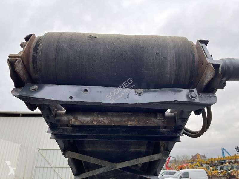 Trituración, reciclaje Komatsu  A PERCUSSION...