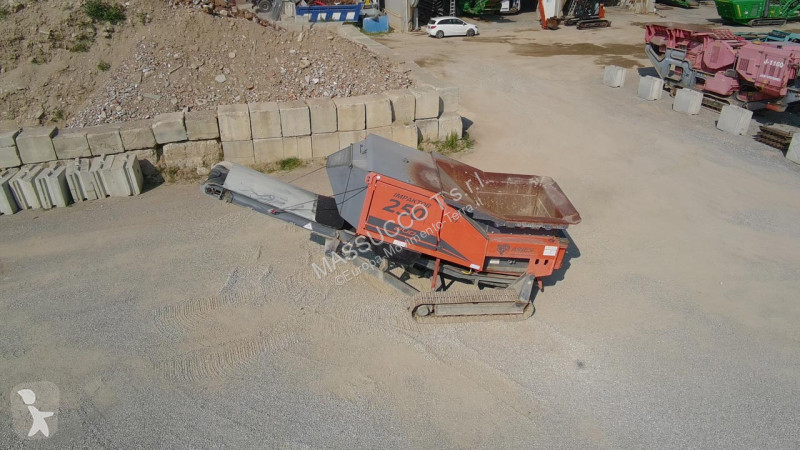 Drvenie, recyklácia Arjes Impaktor 250 EVO