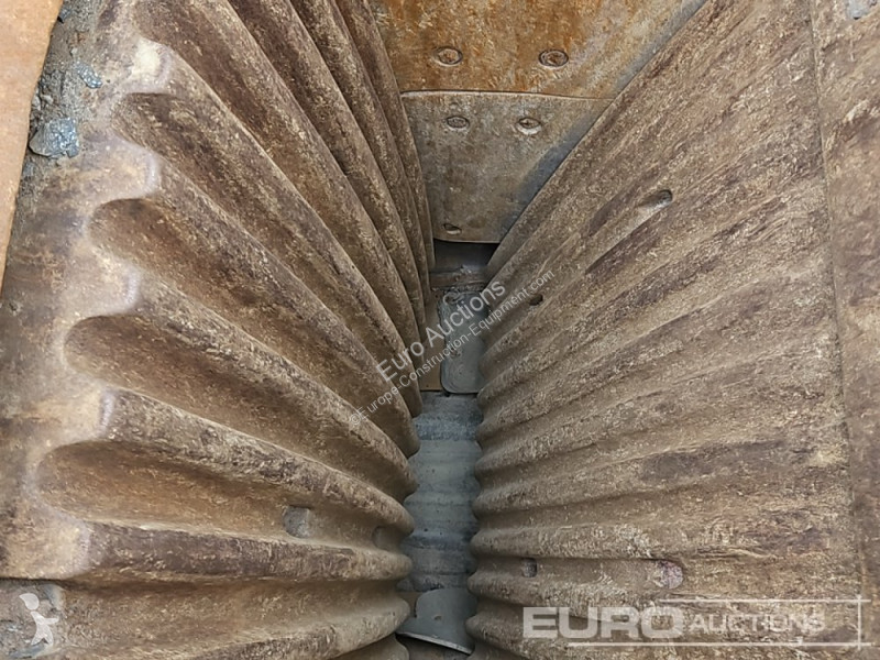Concasare, reciclare  J45