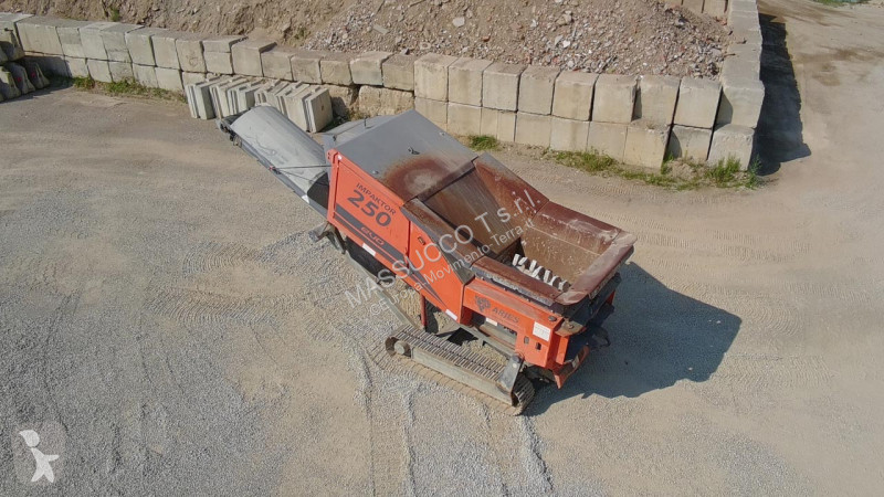 Drvenie, recyklácia Arjes Impaktor 250 EVO
