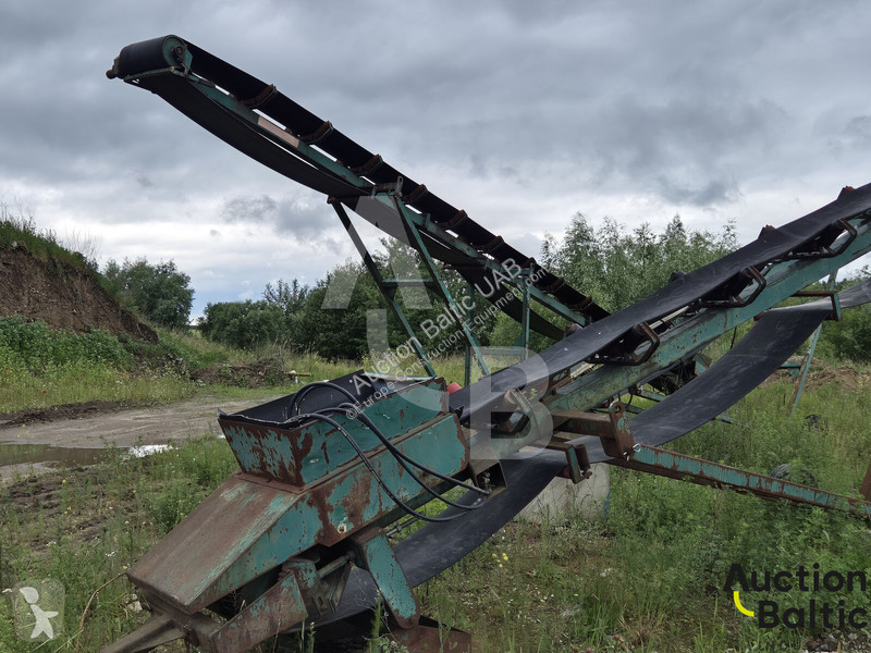 Drcení, recyklace  Mobile screening plant