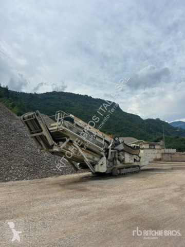 تفتيت، إعادة التدوير Metso Lokotrack ST352