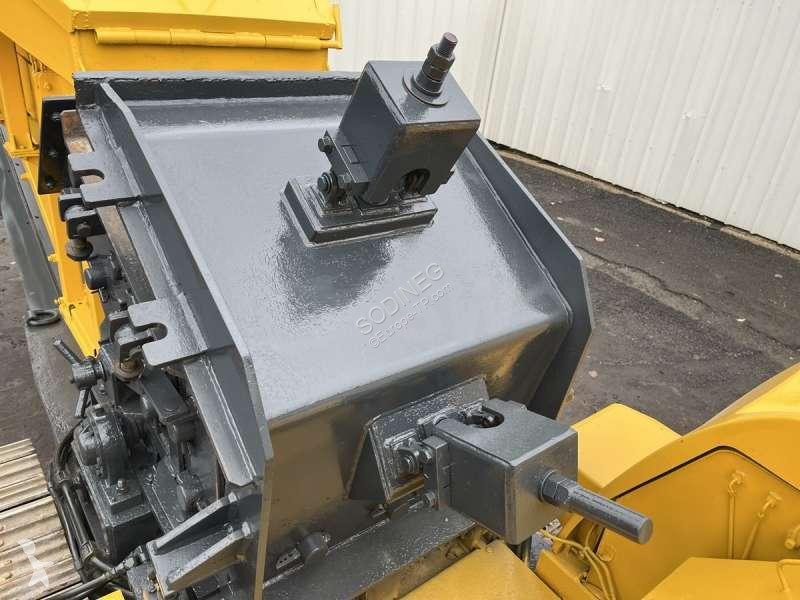 Trituración, reciclaje Komatsu  A PERCUSSION...