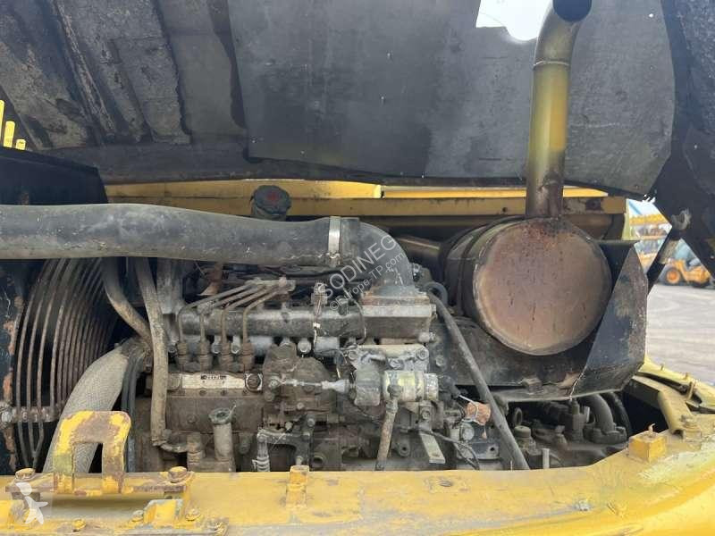 Trituración, reciclaje Komatsu  A PERCUSSION...