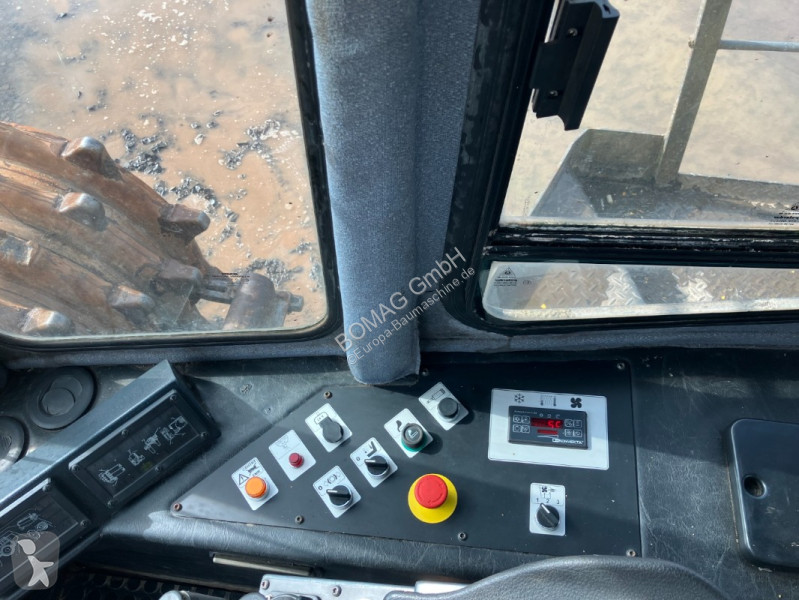 Drvenie, recyklácia Bomag  BC 772 RS