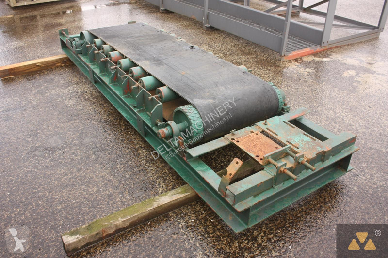 Drvenie, recyklácia  Belt feeder