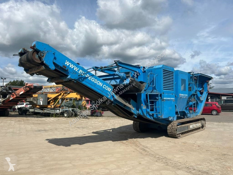 Breken, recyclen Terex METROTRAK HA