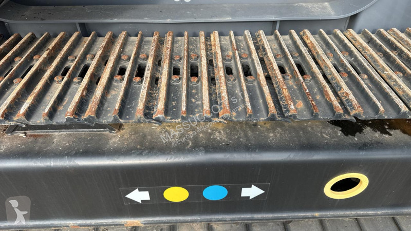تفتيت، إعادة التدوير McCloskey J50