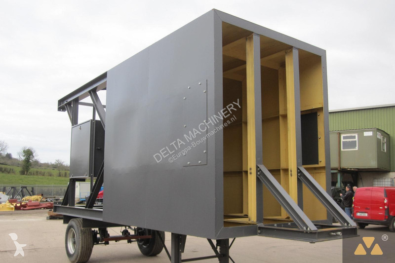 Drvenie, recyklácia  Mobile surge hopper