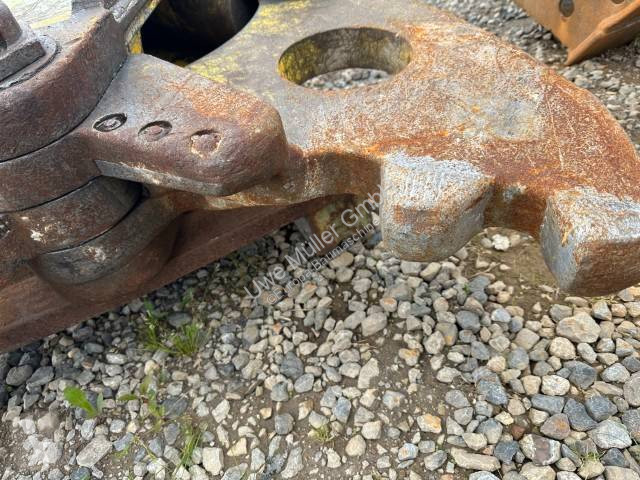 Drvenie, recyklácia  CB 950 Beton Abbruchschere...
