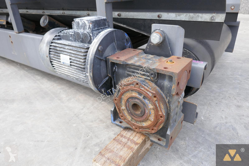 Kruszenie, recykling  Cross conveyor