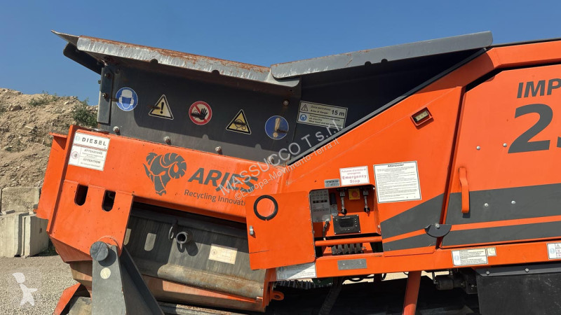Drvenie, recyklácia Arjes Impaktor 250 EVO
