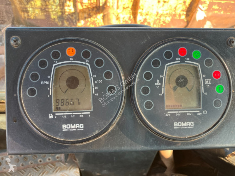 تفتيت، إعادة التدوير Bomag  BC 772 RB-2  Stage...
