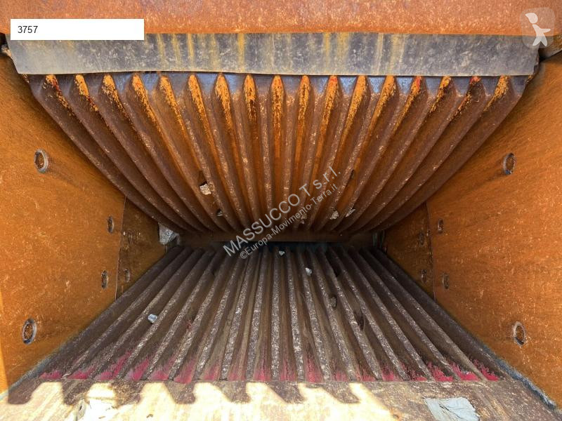 Concasare, reciclare McCloskey J45