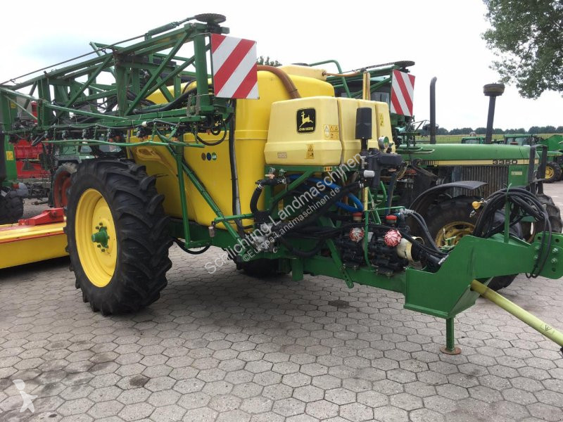 Pulverización John Deere 638 # 3800l/27m