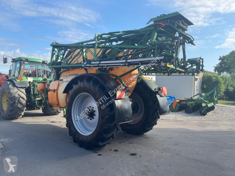 Pulverización Amazone UX 5200 24m