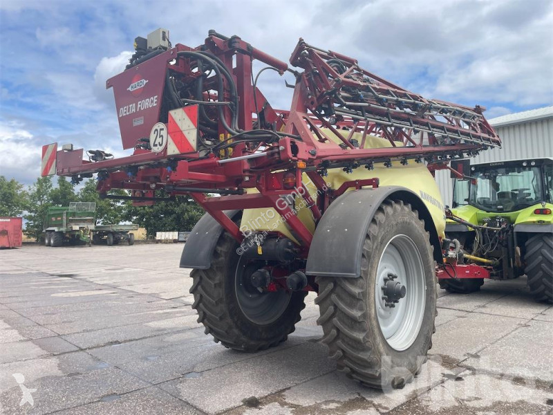 Pulverización Hardi NAV14